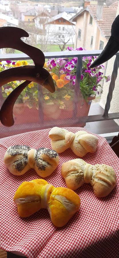 B&B Sognoincadore โดเม็จเจ ดิ กาโดเร ภายนอก รูปภาพ
