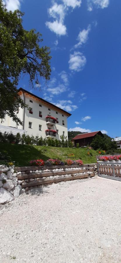 B&B Sognoincadore โดเม็จเจ ดิ กาโดเร ภายนอก รูปภาพ